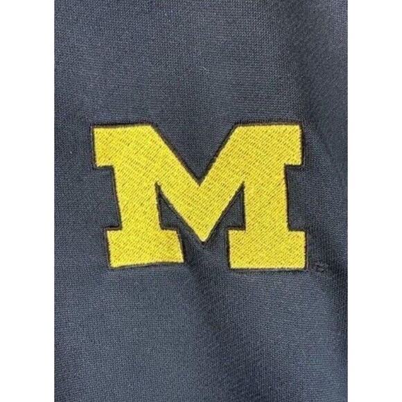 U of M Adidas Men’s Large Team Issued University of Michigan 1/4 Zip Pullover - Picture 4 of 7